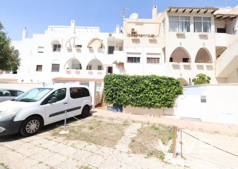 Apartment / flat - Resale - Orihuela Costa - La Zenia